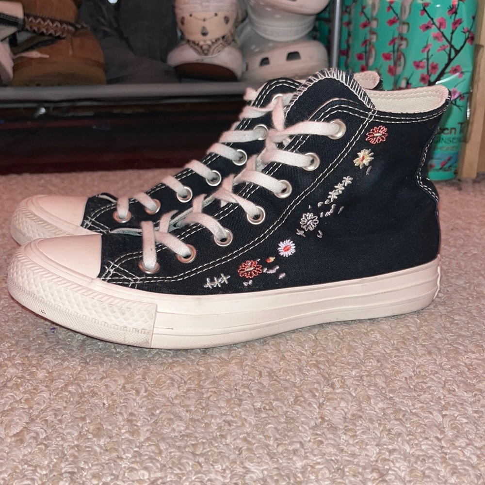 Black floral converse